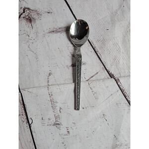 Vintage United Silver Co USI2 Stainless Rounded Spoon